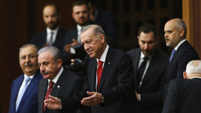 τουρκία-νέο-σύνταγμα-ετοιμάζει-ο-ερντ-562473262