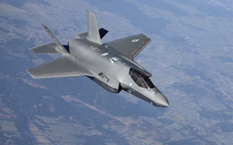 Εξοπλιστικά: Πλησιάζουν τα F-35, με χαμηλότερο κόστος