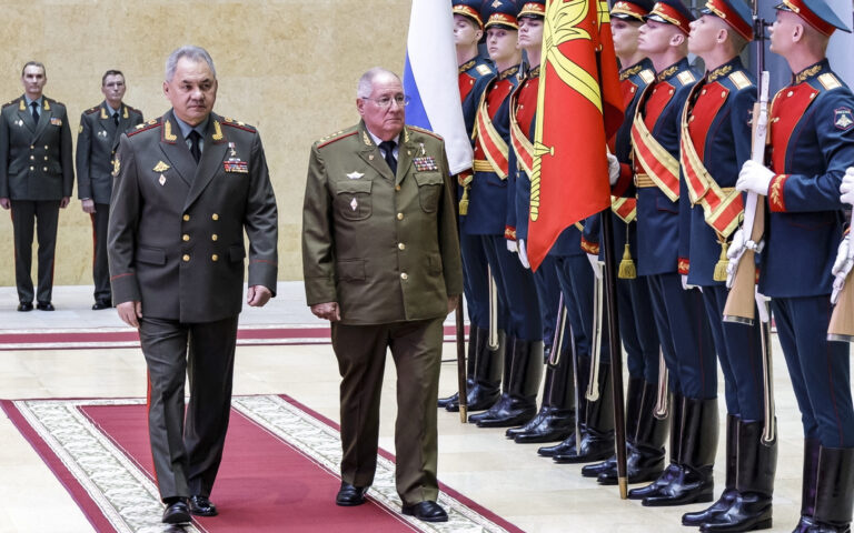 Κούβα – Ρωσία: Συνάντηση των υπουργών Αμυνας στη Μόσχα