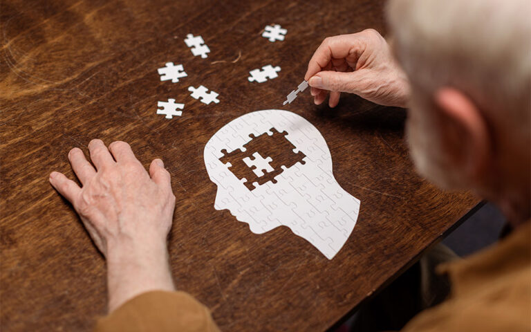 Αλτσχάιμερ: Δράσεις και προγράμματα για διαρκή βελτίωση της φροντίδας