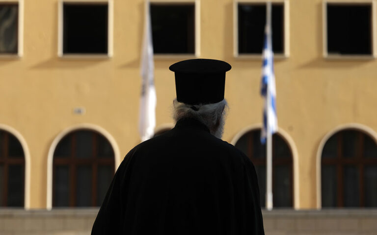 Θεσσαλονίκη: Αθωώθηκε ιερέας για παραβίαση των μέτρων κατά του κορωνοϊού