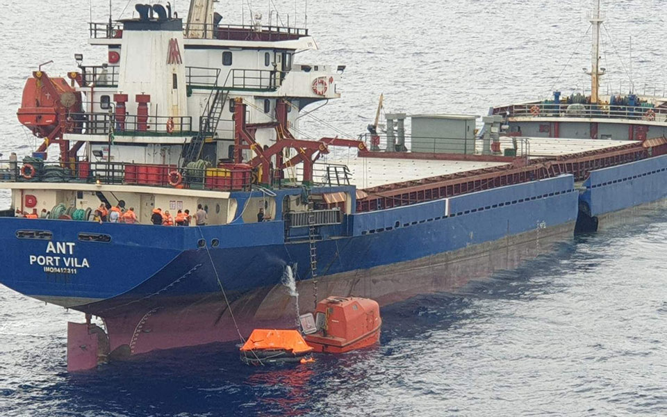 Σύγκρουση φορτηγών πλοίων ανοιχτά της Χίου-3