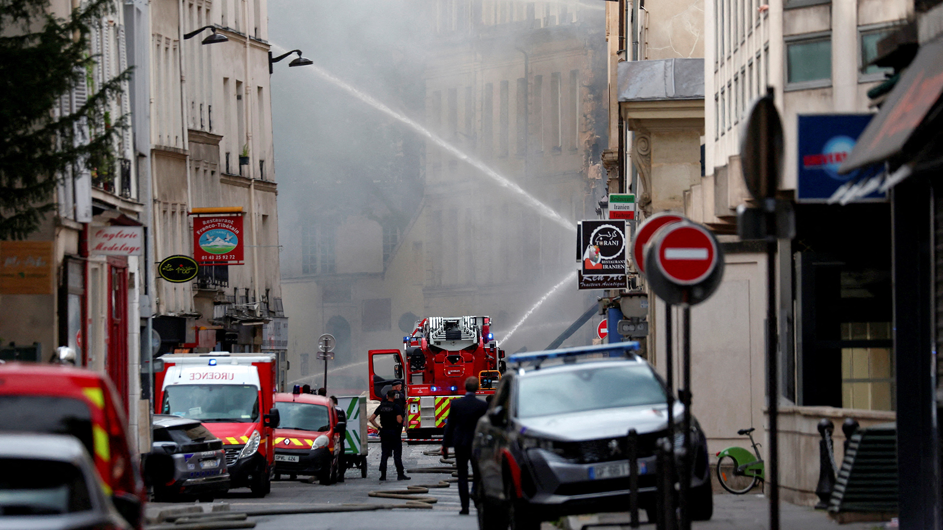 Париж горит. Мощный взрыв в центре Парижа... Что случилось в париже 2024 год башня