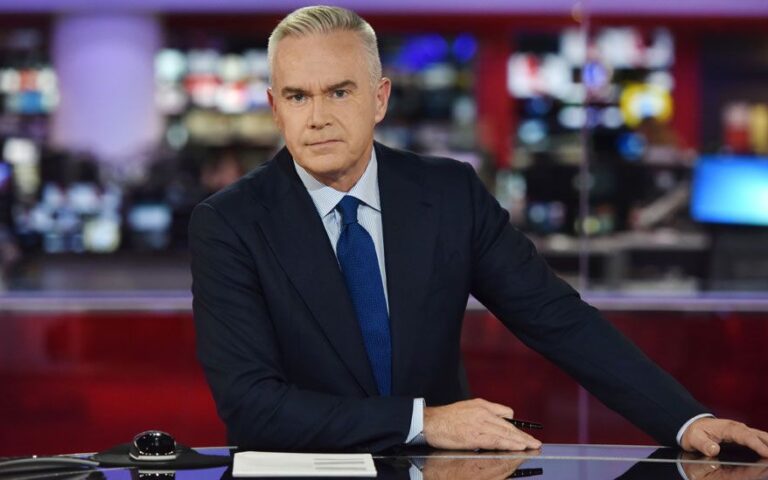 BBC: O Xιου Εντουαρντς είναι ο παρουσιαστής που κατηγορείται για σεξουαλική παρενόχληση