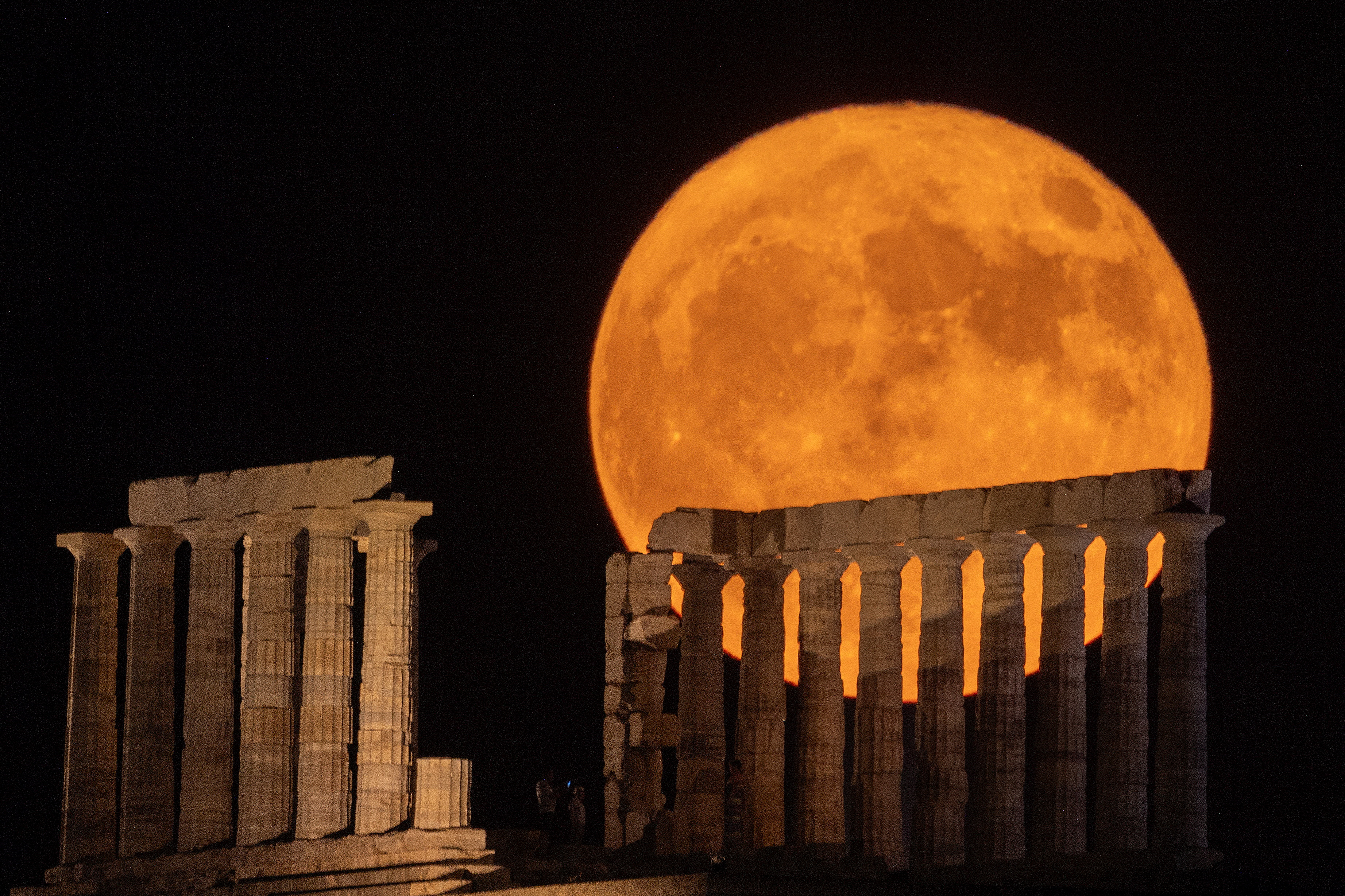 Υπερπανσέληνος Ιουλίου: Νυχτερινή φαντασμαγορία σε όλο τον κόσμο από το «Φεγγάρι του Ελαφιού»-2