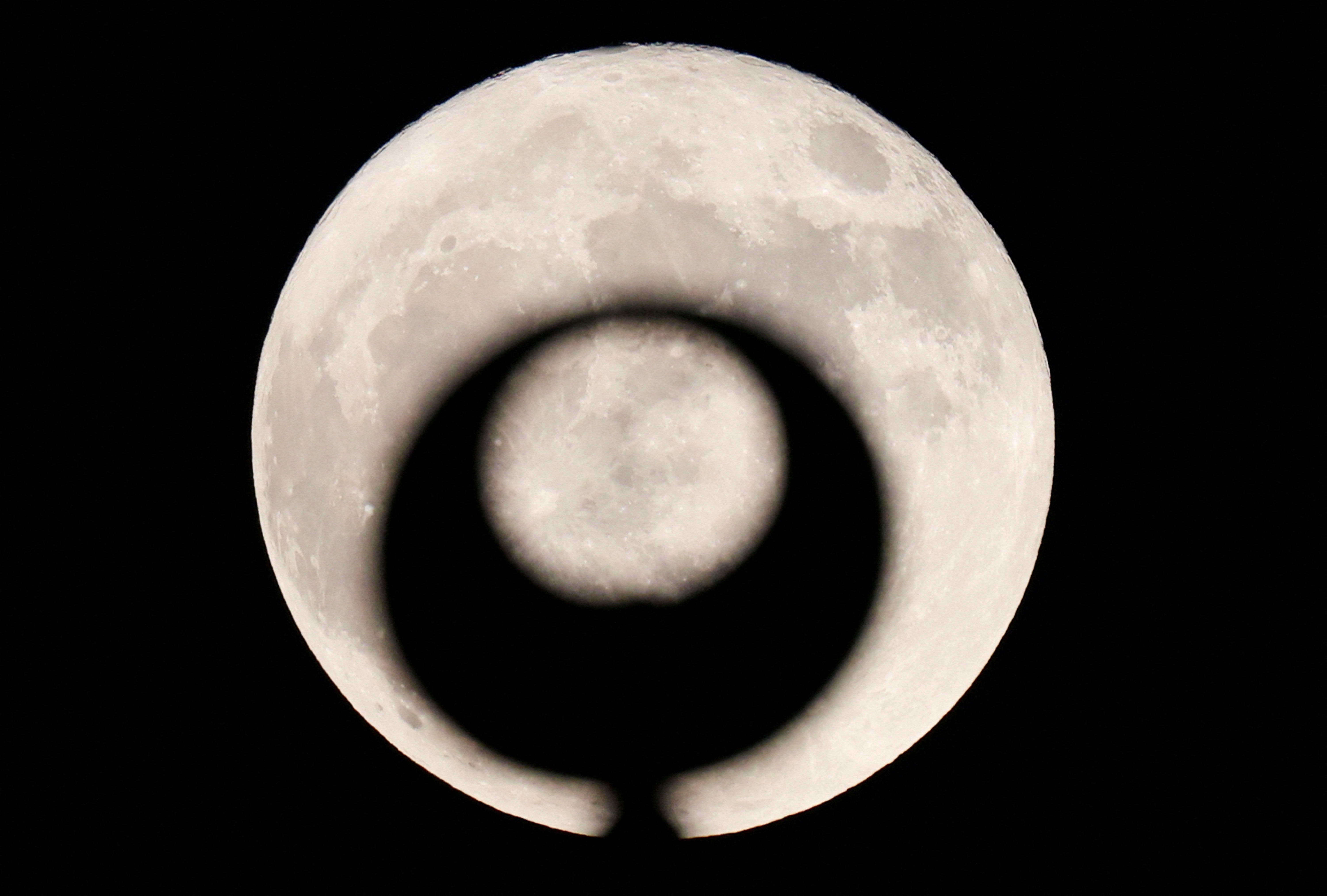 Υπερπανσέληνος Ιουλίου: Νυχτερινή φαντασμαγορία σε όλο τον κόσμο από το «Φεγγάρι του Ελαφιού»-15