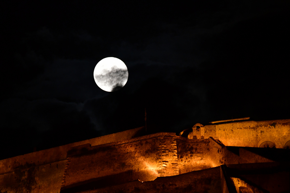 Υπερπανσέληνος Ιουλίου: Νυχτερινή φαντασμαγορία σε όλο τον κόσμο από το «Φεγγάρι του Ελαφιού»-13