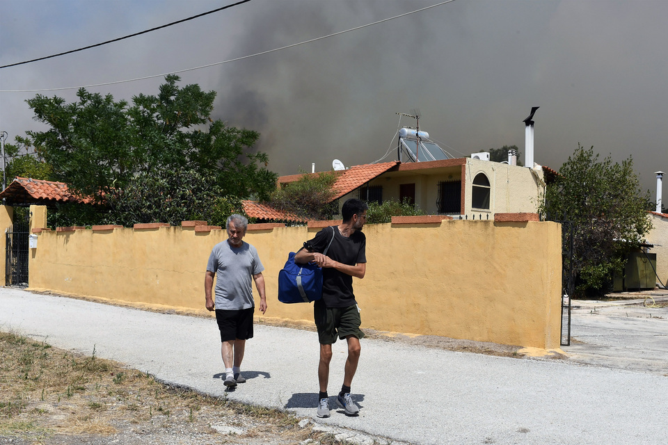 Φωτιές: Μάχη με τις φλόγες στα Δερβενοχώρια – Οι εξελίξεις από όλα τα μέτωπα-2