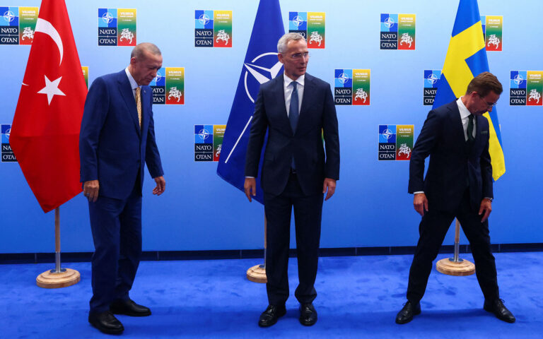 Στέιτ Ντιπάρτμεντ: Η Τουρκία δεν πρέπει να συνδέει την ένταξη της Σουηδίας στο ΝΑΤΟ με τη δική της ένταξη στην ΕΕ