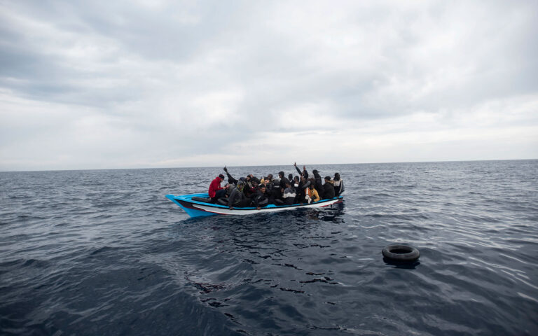 Η Ευρωβουλή ζητά ριζικές αλλαγές στις επιχειρήσεις έρευνας και διάσωσης στη Μεσόγειο