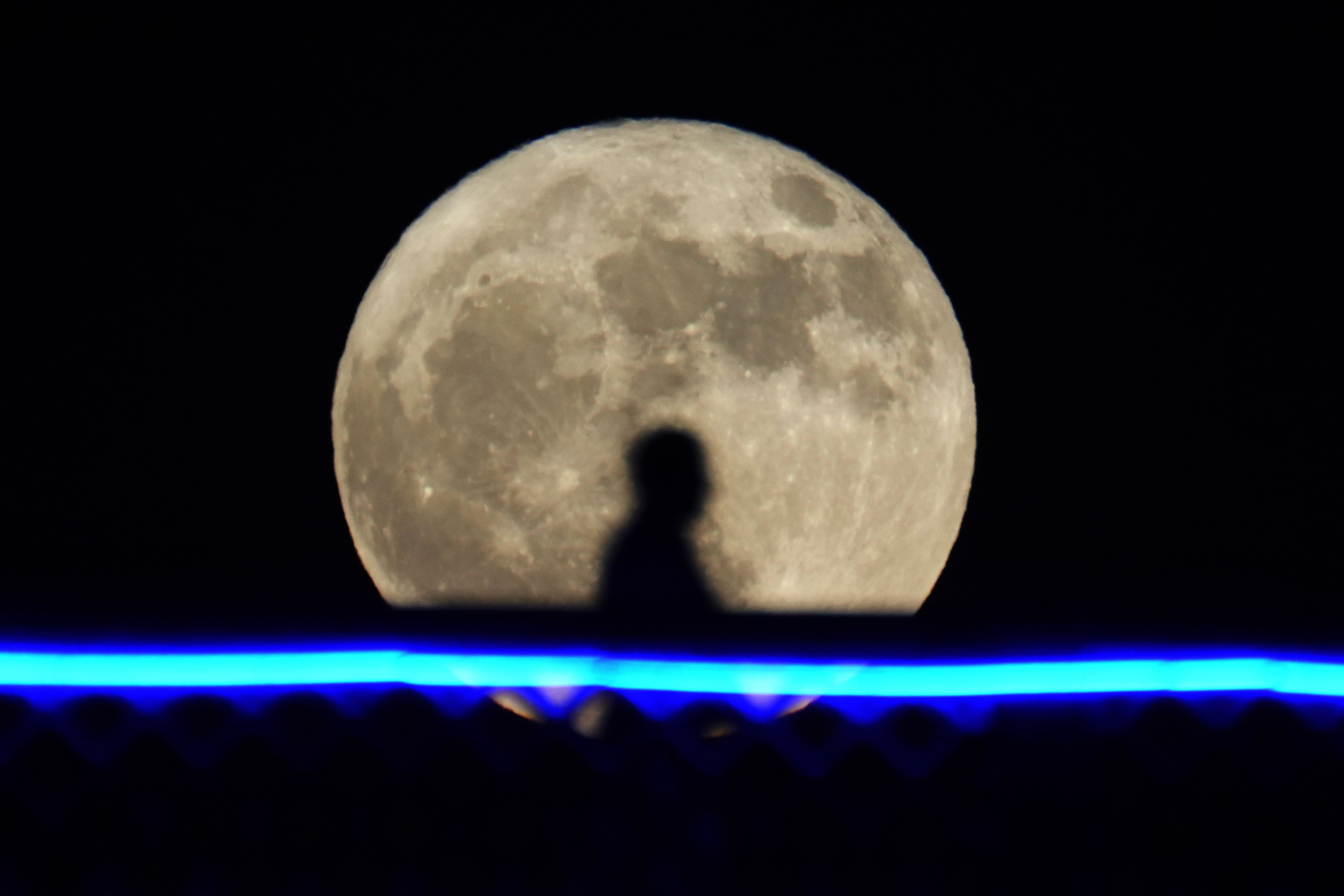 Υπερπανσέληνος Ιουλίου: Νυχτερινή φαντασμαγορία σε όλο τον κόσμο από το «Φεγγάρι του Ελαφιού»-11