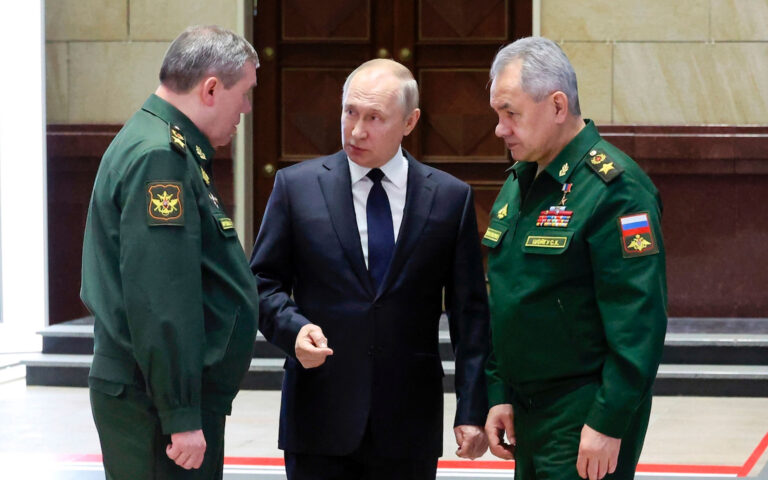Πούτιν: Το μεγάλο ξεκαθάρισμα των Ρώσων στρατηγών