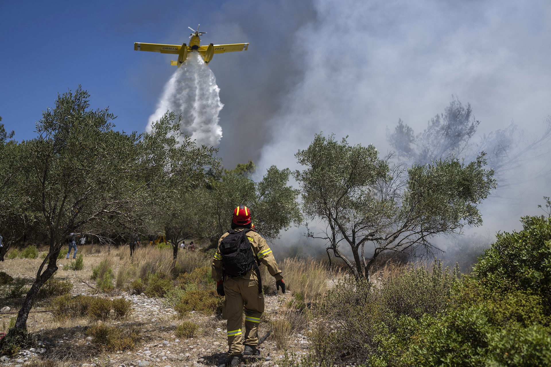 «Να θωρακίσουμε αεροπόρους και πυροσβέστες με εξοπλισμό αντίστοιχο των κρίσεων που βιώνουμε»-2