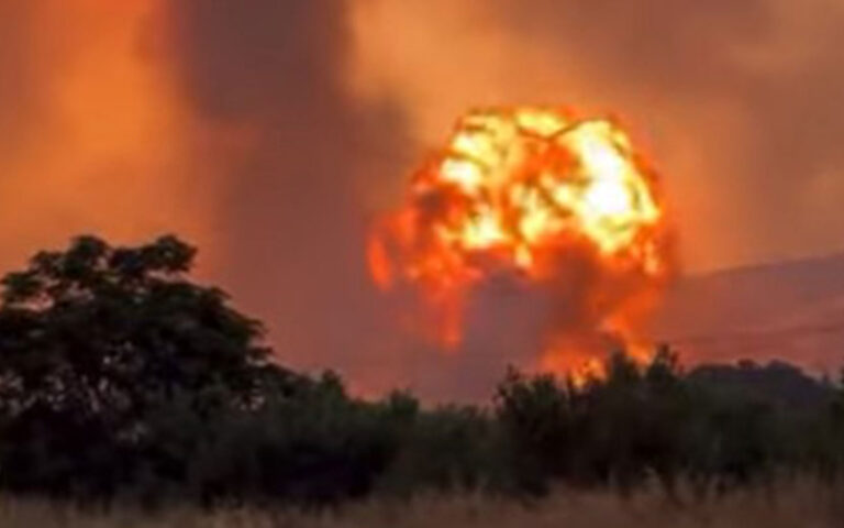Αγχίαλος:  Νέο βίντεο από τη στιγμή της έκρηξης στην αποθήκη πυρομαχικών