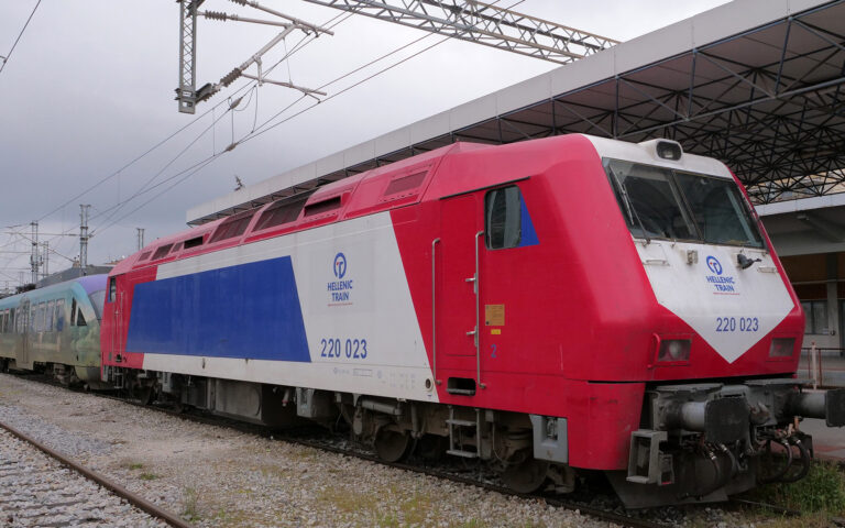 Hellenic Train: Ακινητοποιήθηκε η αμαξοστοιχία Θεσσαλονίκη – Αθήνα λόγω τεχνικού προβλήματος