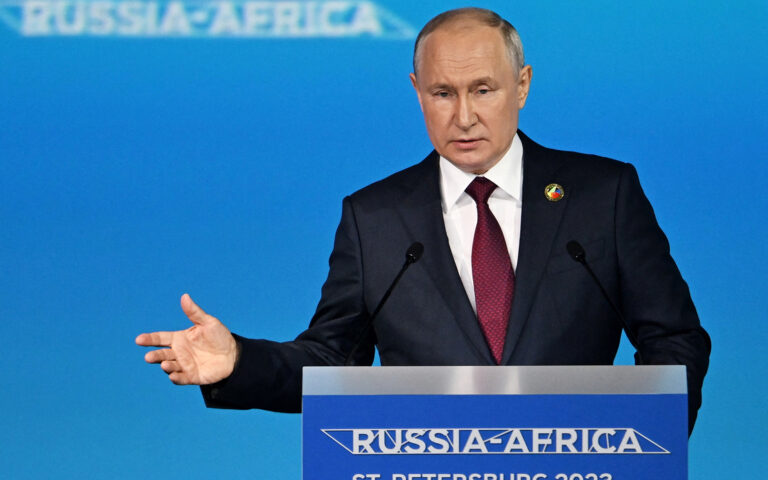 Πούτιν σε Αφρικανούς ηγέτες: «Θα σας δώσω δωρεάν σιτηρά παρά την υποκριτική στάση της Δύσης»