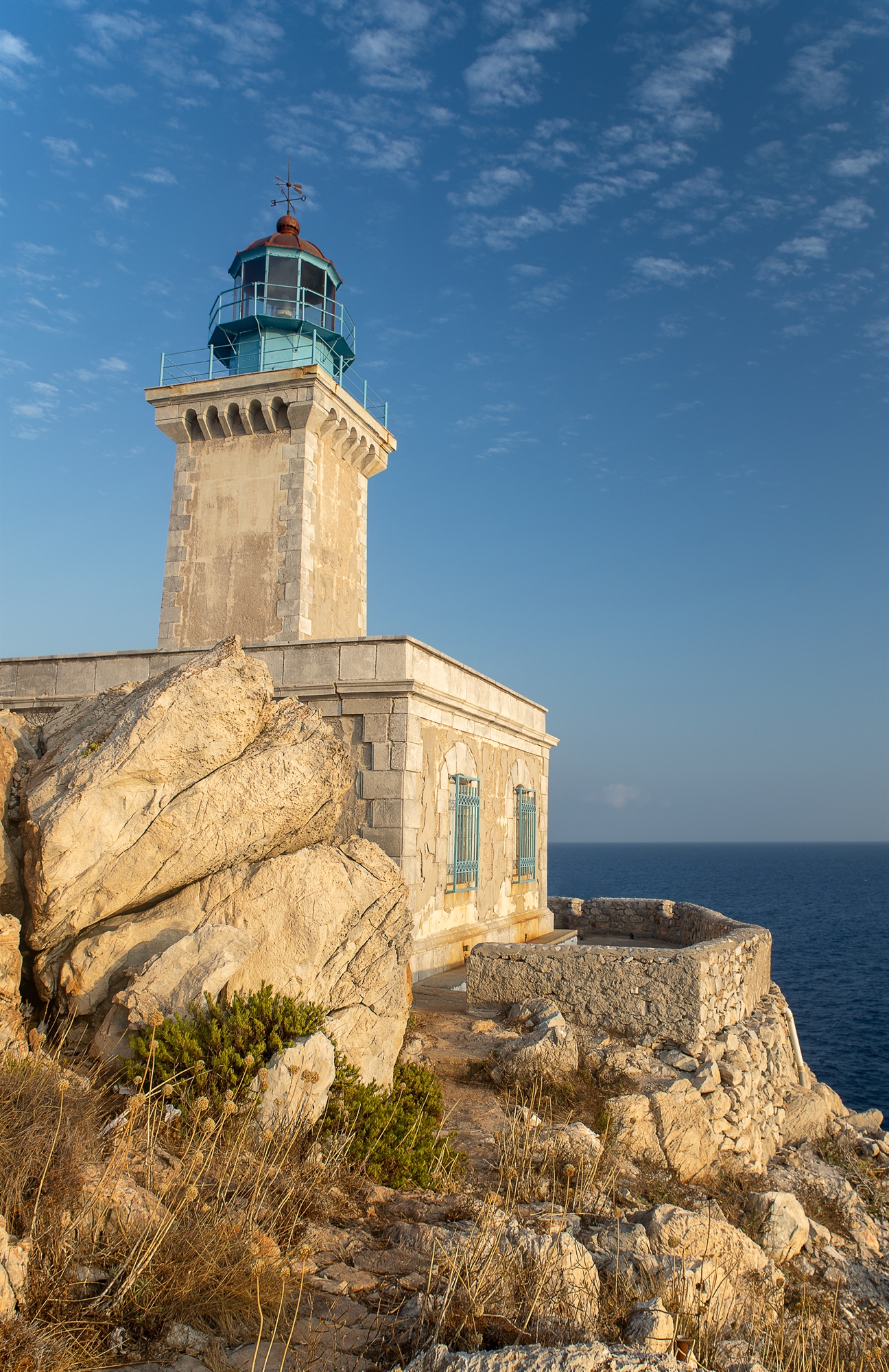 Φάροι της Ελλάδας: Οι γοητευτικοί πέτρινοι φρουροί της θάλασσας-1