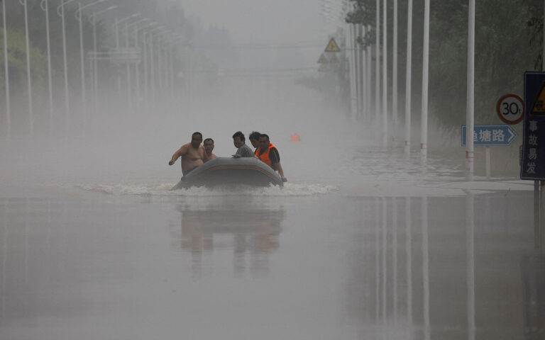 Κίνα: Τουλάχιστον 14 νεκροί εξαιτίας καταρρακτωδών βροχών 