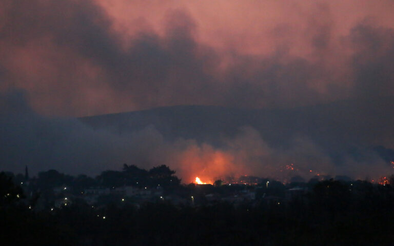 Πυρκαγιά στον Έβρο: Σε εξέλιξη η εκκένωση του νοσοκομείου της Αλεξανδρούπολης