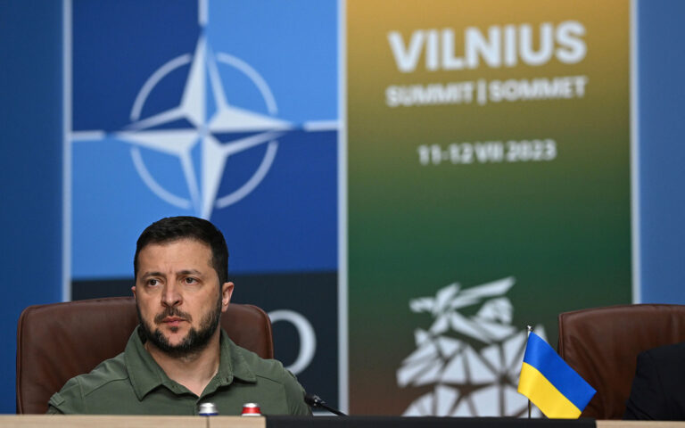 Κίεβο: «Ηττα της δημοκρατίας» η παραχώρηση εδαφών με αντάλλαγμα το ΝΑΤΟ