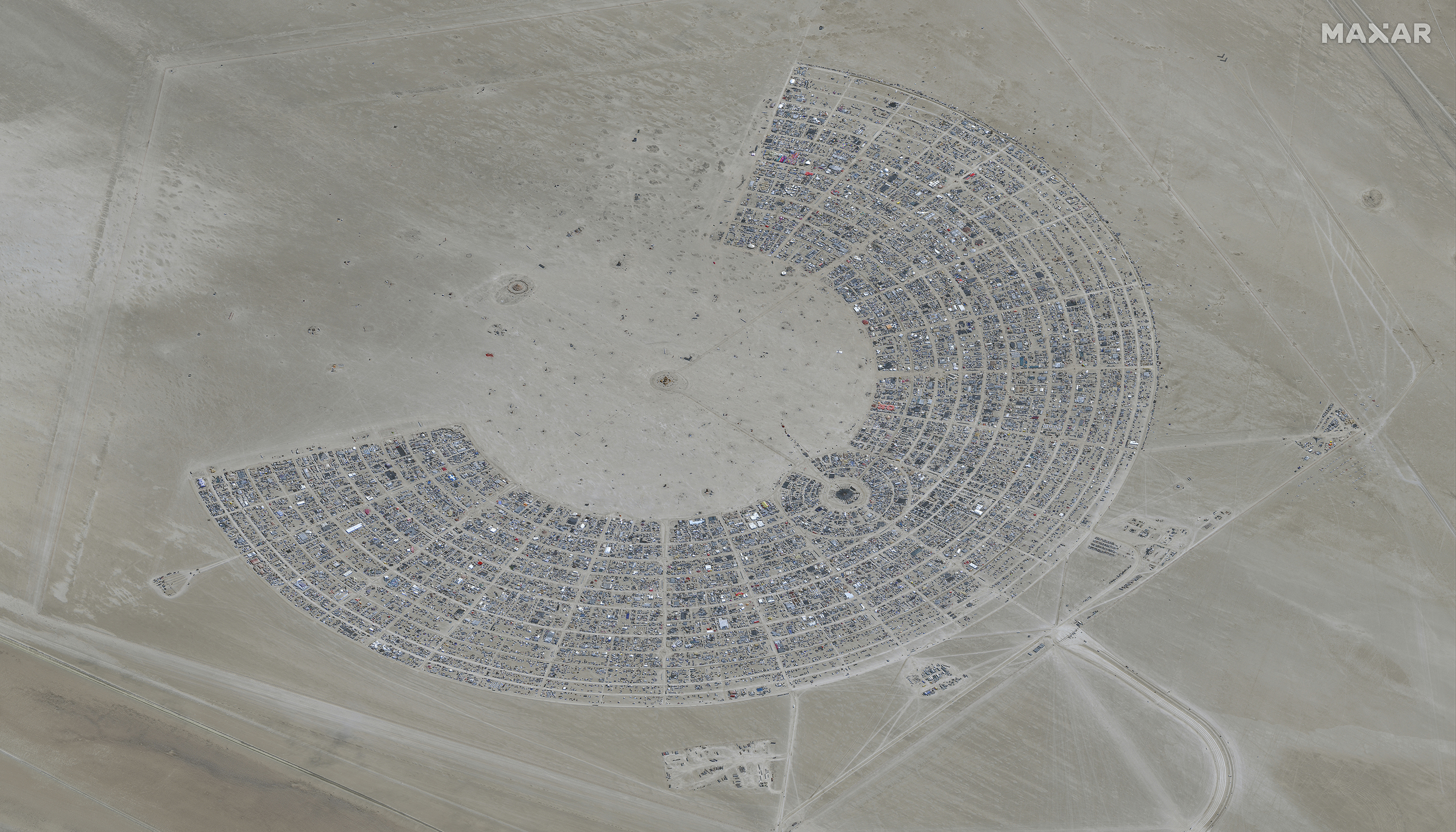 Νεβάδα: Ενας νεκρός και χιλιάδες εγκλωβισμένοι στο φεστιβάλ Burning Man-2