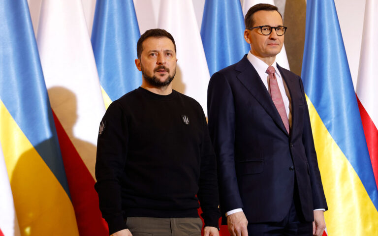 Η Πολωνία τραβάει το σκοινί με την Ουκρανία