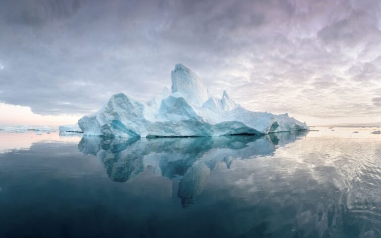 Ο θαλάσσιος πάγος της Ανταρκτικής σε «συγκλονιστικά» χαμηλό επίπεδο, προειδοποιούν οι ειδικοί
