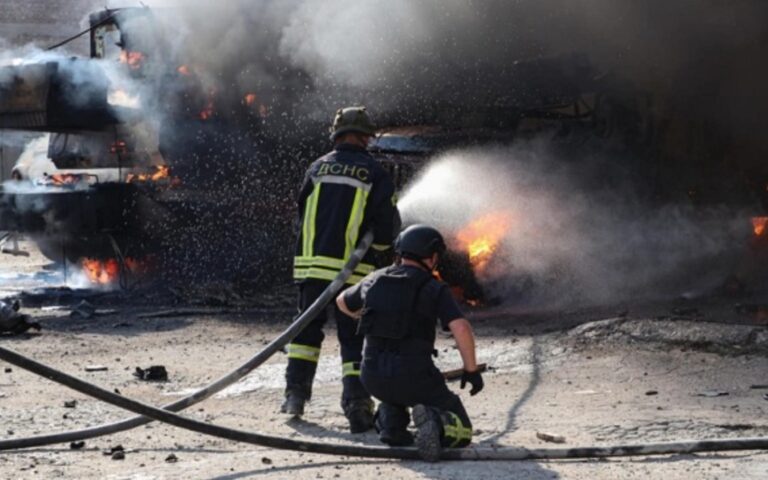 Ουκρανία: Εκρήξεις στο Κίεβο – Τουλάχιστον επτά άνθρωποι τραυματίστηκαν