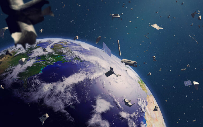 Εταιρεία θα πληρώσει 150.000 δολάρια για διαστημικά «σκουπίδια» – Το πρώτο πρόστιμο στην Ιστορία