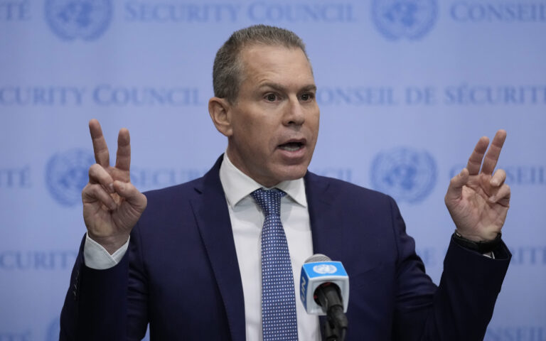 Ο Ισραηλινός πρέσβης στον ΟΗΕ κατά του ΟΗΕ για τη διαταγή εκκένωσης της Γάζας: «Ντροπή, μας κάνει κήρυγμα»