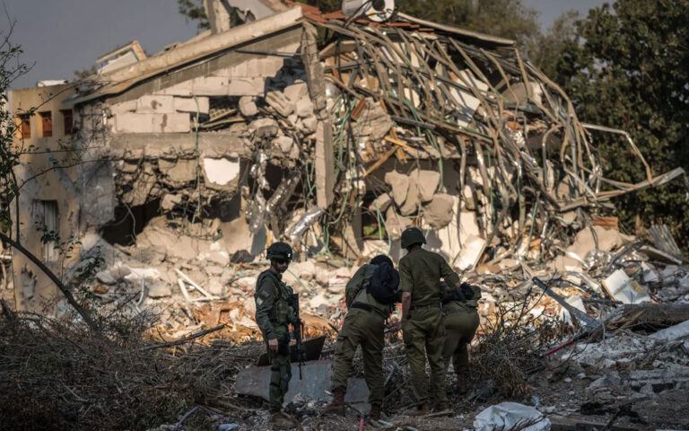 Ετοιμο το Ισραήλ για χερσαία επέμβαση – Η Χαμάς εμποδίζει την εκκένωση της Γάζας