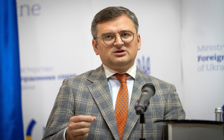 Ουκρανία: «Νωρίς για να κρίνουμε τον αντίκτυπο» της νίκης των φιλορώσων στη Σλοβακία