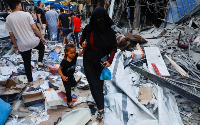 Γάζα: Στο κενό οι εκκλήσεις για ανθρωπιστική παύση, ενώ οι προμήθειες εξαντλούνται