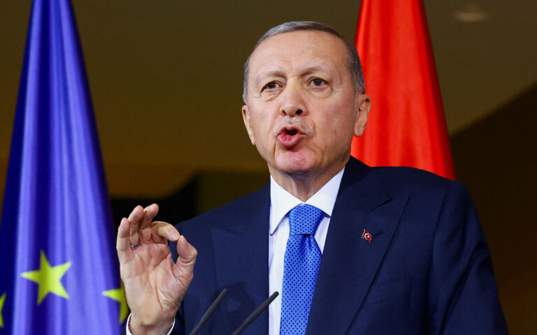 Ερντογάν: Χωρίς «τρίτους» μπορούμε να λύσουμε κάθε πρόβλημα με την Ελλάδα