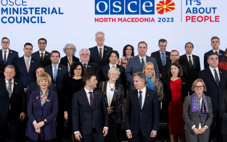 Βόρεια Μακεδονία: Στο Σκόπια Μπλίνκεν και Λαβρόφ για τη διάσκεψη του ΟΑΣΕ