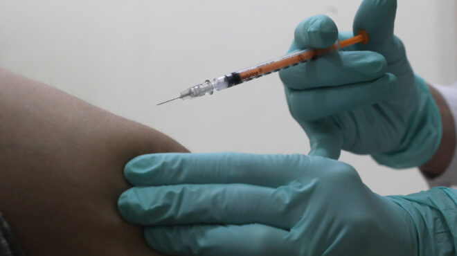γρίπη-1-350-000-εμβολιασμοί-διενεργήθηκαν-στ-562730887