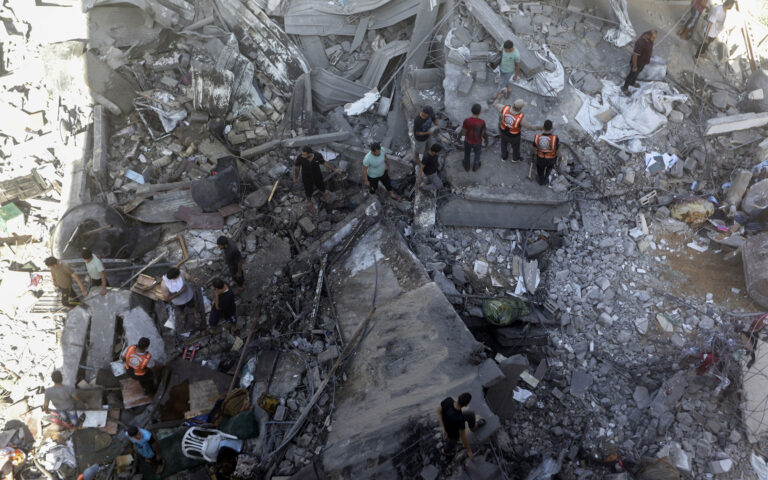 Μέση Ανατολή: Κομμένη στα δύο η Γάζα, με το Ισραήλ να κλιμακώνει την επίθεση