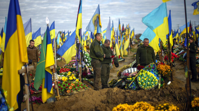 τουλάχιστον-30-000-οι-νεκροί-ουκρανοί-στρ-562730845
