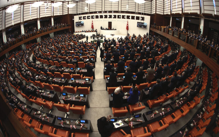 Τουρκία: Η Bουλή ψήφισε την παράταση της στρατιωτικής παρουσίας στη Λιβύη