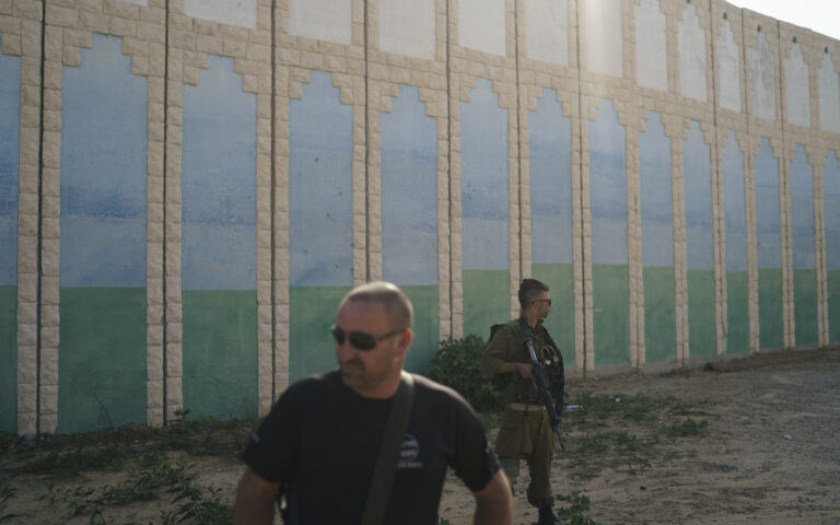 Πώς η Χαμάς κατάφερε να παραβιάσει το «Σιδηρούν Τείχος» του Ισραήλ