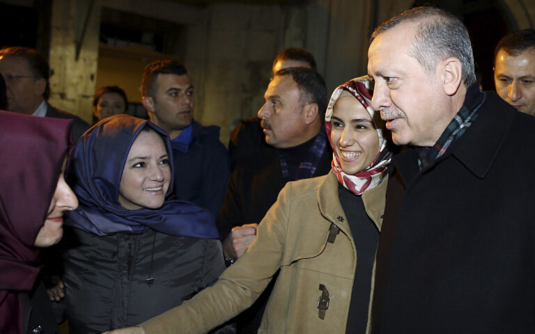 Τουρκία: Η κόρη του Ερντογάν καλεί σε διαμαρτυρία κατά του Ισραήλ