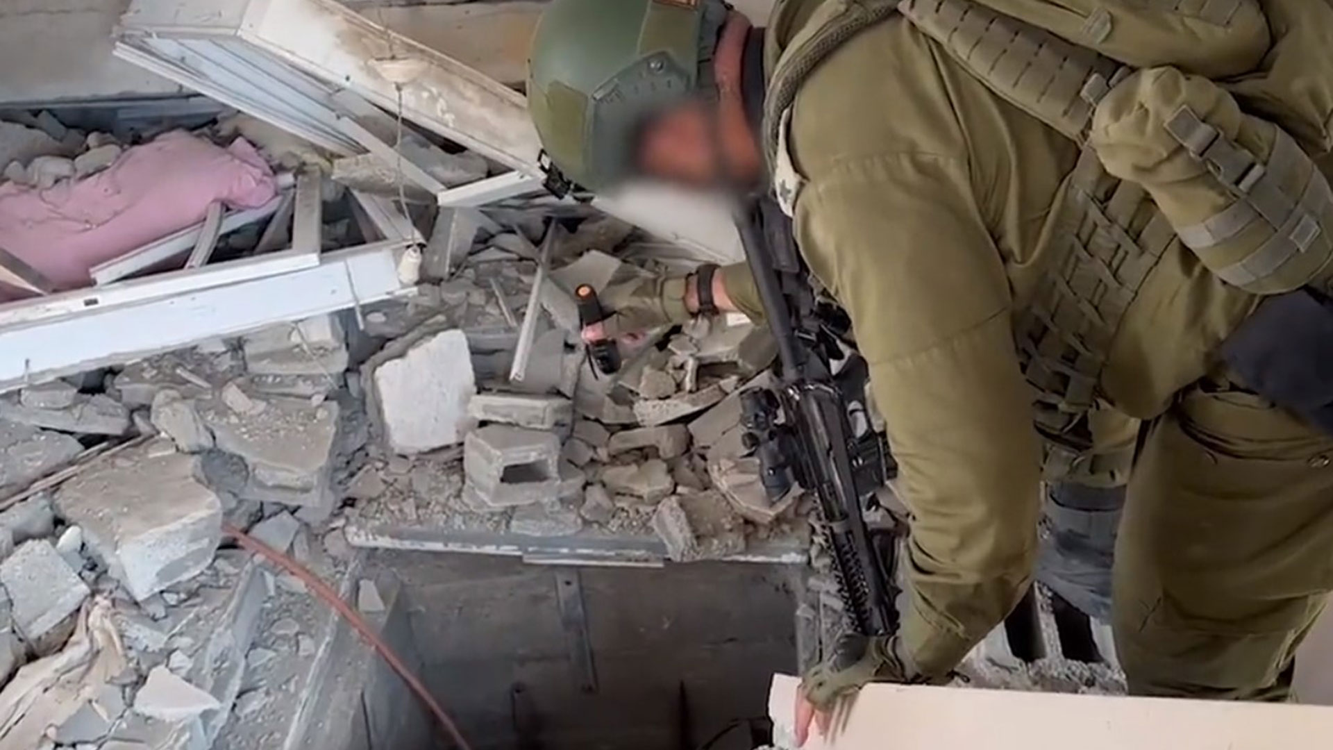 Βίντεο IDF: «Εξουδετερώσαμε υπόγειες σήραγγες στη Γάζα»-1