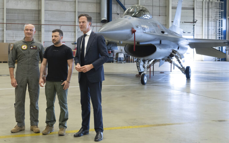 Ολλανδία: Πράσινο φως για την αποστολή των πρώτων 18 F-16 στην Ουκρανία