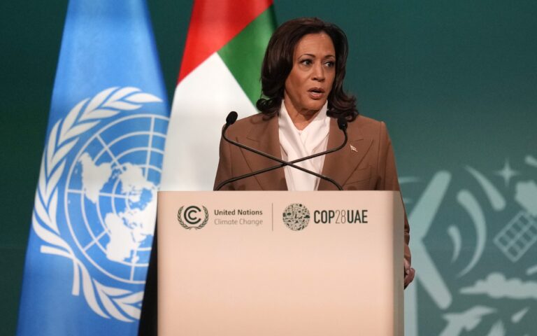 COP28: Οι ΗΠΑ δεσμεύονται να συνεισφέρουν 3 δισ. δολάρια στο Πράσινο Ταμείο για το Κλίμα