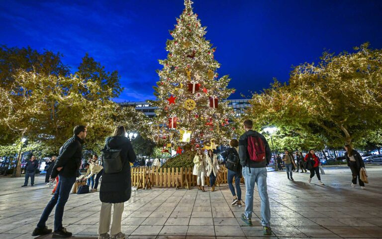 Χριστουγεννιάτικη Αθήνα για μικρούς και μεγάλους: Πού θα πάτε, τι θα δείτε