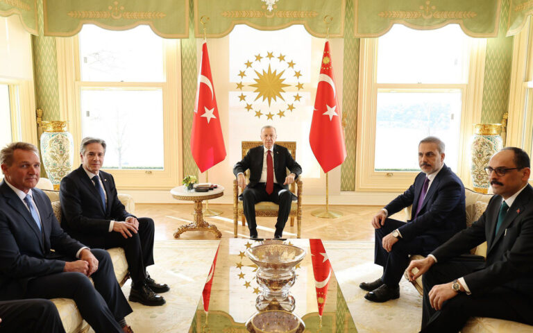 Τουρκία: Ο Μπλίνκεν συνάντησε τον Ερντογάν στην Κωνσταντινούπολη