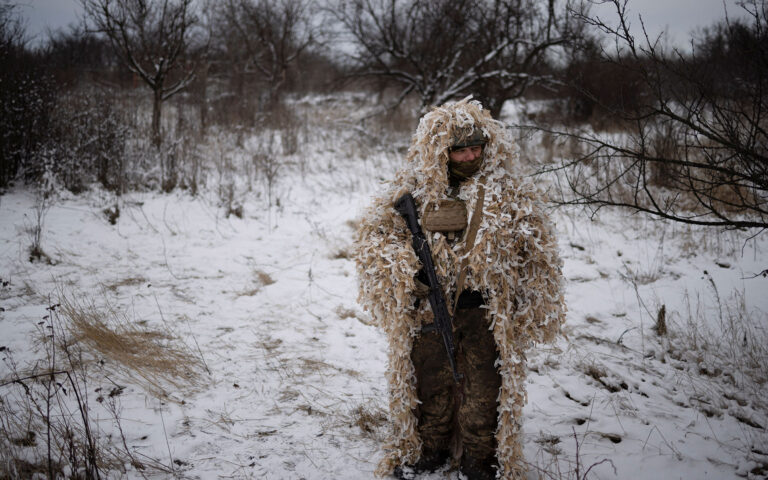 Το Κίεβο εγκαινίασε υπηρεσία αναζήτησης για συγγενείς Ρώσων στρατιωτών που αγνοούνται στην Ουκρανία