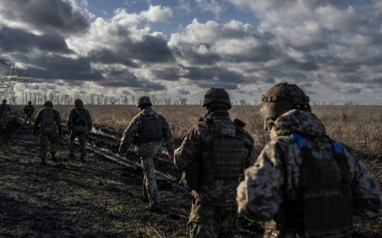 Ουκρανία: Με αμείωτη ένταση συνεχίζονται οι επιθέσεις τις πρώτες ώρες του 2024