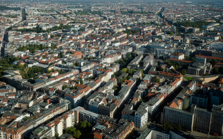 Eurostat: Οι τιμές των κατοικιών αυξήθηκαν κατά 48% σε 13 χρόνια