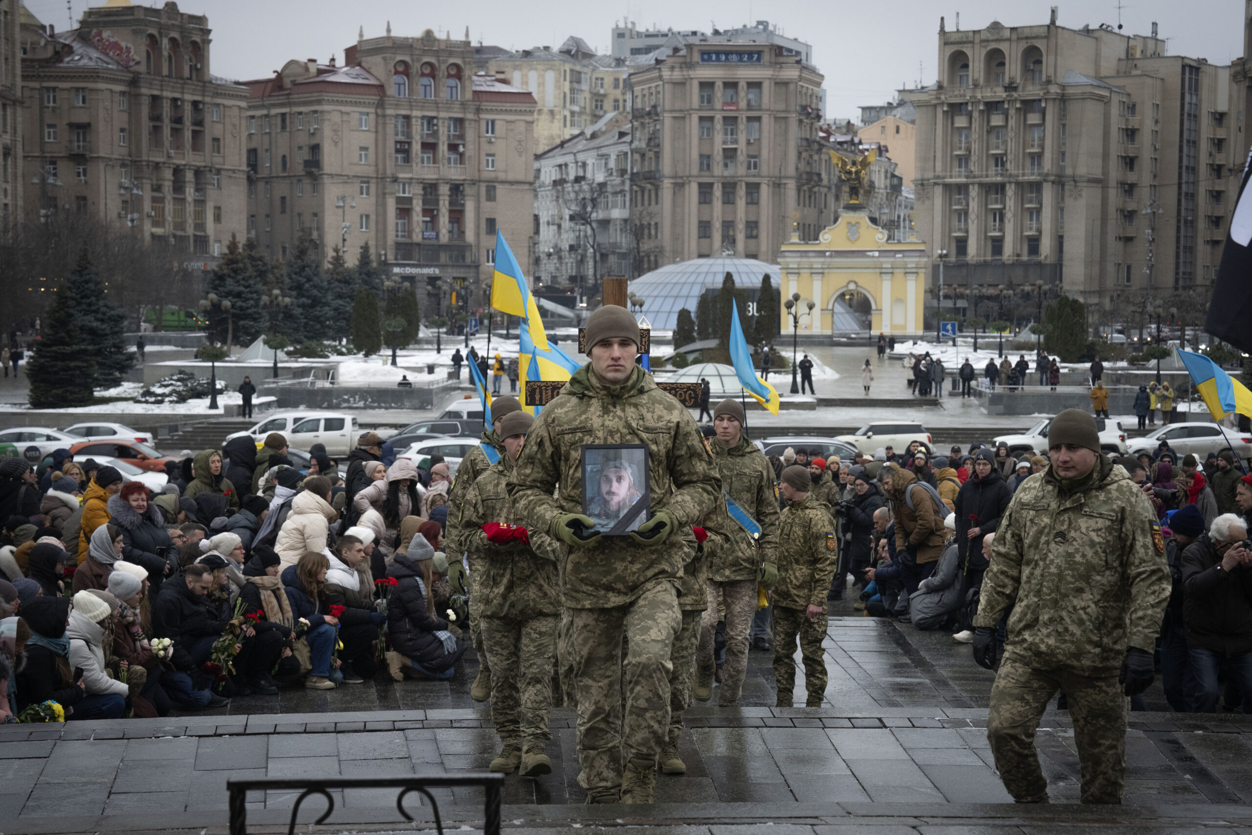 οι-ουκρανοί-ποιητές-πεθαίνουν-πολεμώ-562830748